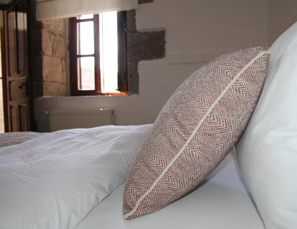 Assos Bohemian Hotel エクステリア 写真