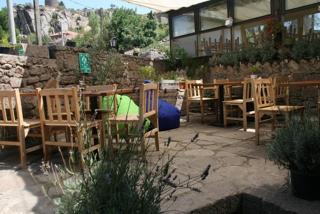Assos Bohemian Hotel エクステリア 写真