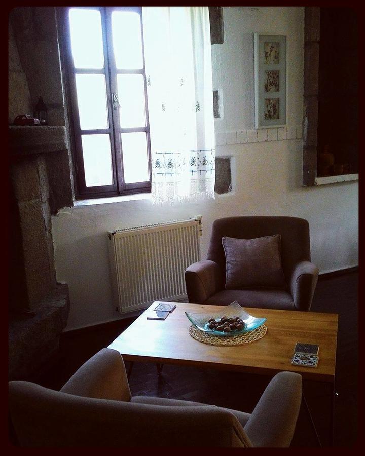 Assos Bohemian Hotel エクステリア 写真